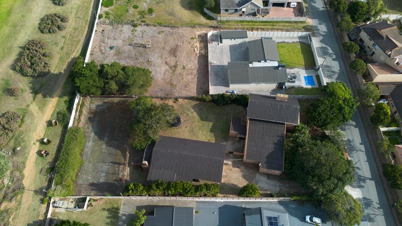 5 Bedroom Property for Sale in Mossel Bay Central Western Cape